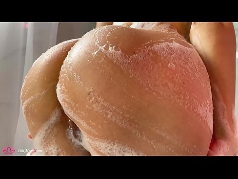 ❤️ Brunette si masturba a figa cù un vibratore per un orgasmu intensu in a doccia ❤️❌ Cazzo à porn co.pinkporno.ru ❌